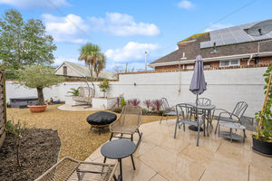 Photo 24- click for photo gallery